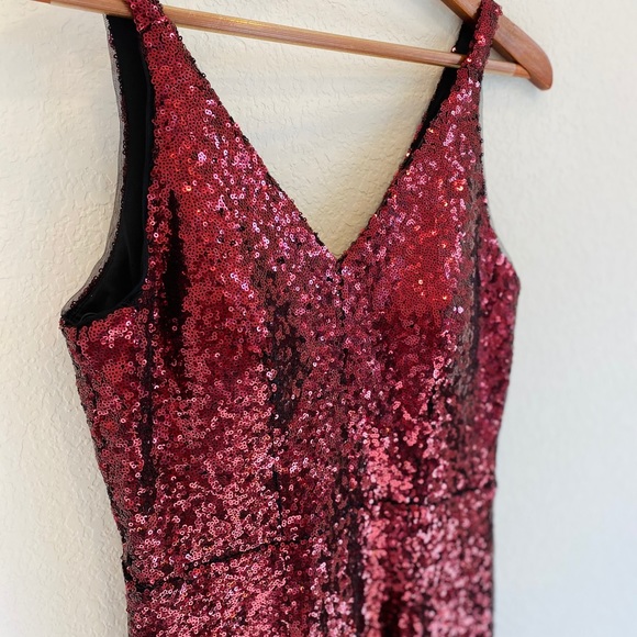 Nightway Red Sequin Gown sz 8/M NWT - Picture 8 of 15